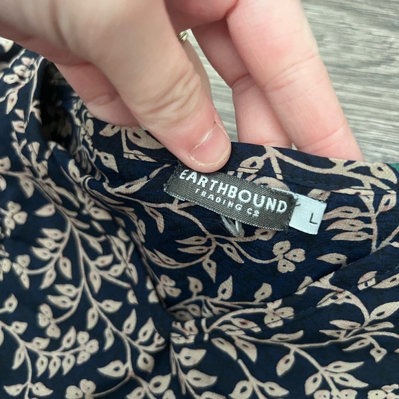 Earthbound top - Picture 3 of 7